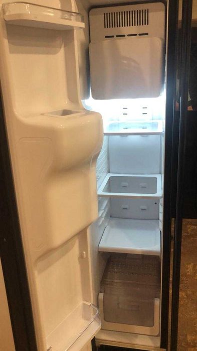 Продам Холодильник Samsung