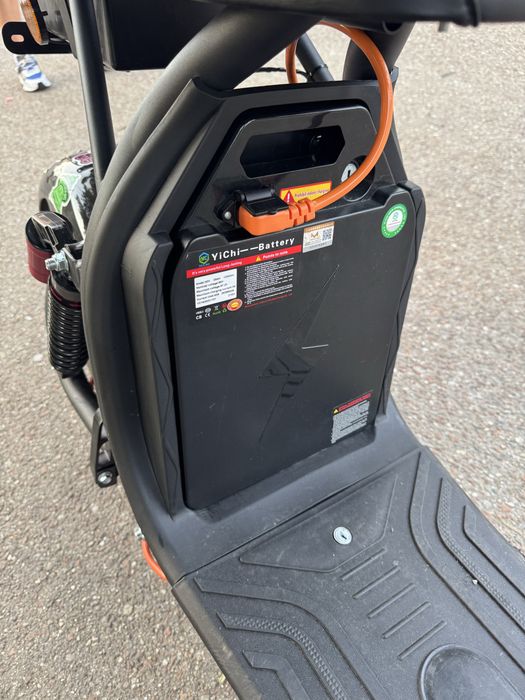Vand scuter electric
