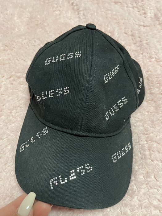 Шапки с козирка Guess,Dsquared