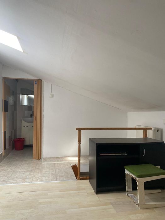 Inchiriez garsoniera duplex 30+30 m berceni proprietar