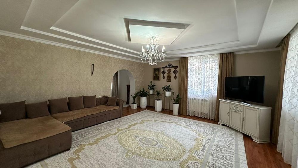 Продаётся коттедж в Куленовке