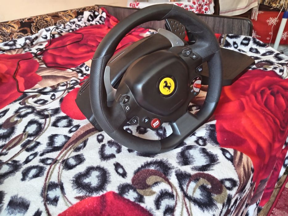 Thrustmaster T80 Ferrari 488 GTB Edition (PC,PS4, PS5), USB
