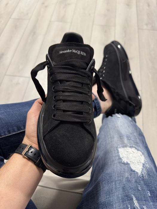 Adidasi Barbati Alexander Mcq. Full Negru Catifea & Silicon!