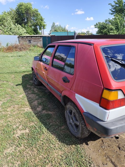 Продам Гольф 2 1990г.
