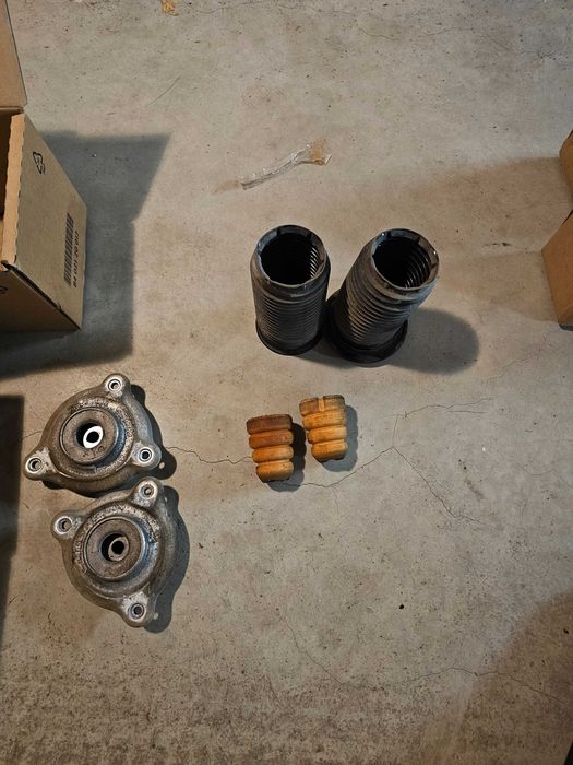 Mercedes A-class предни амортисьори