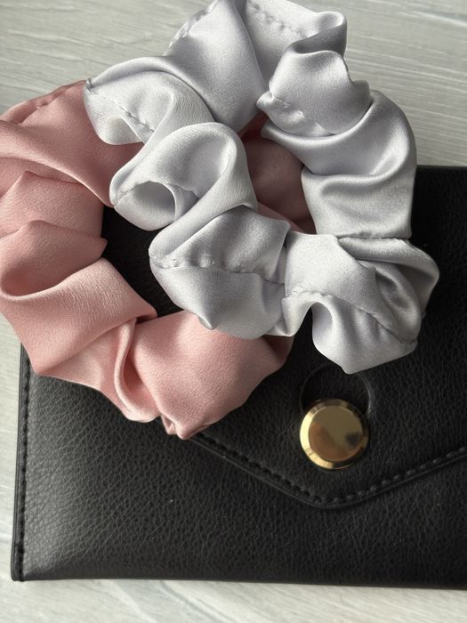 Set scrunchie de par din matase sarinata