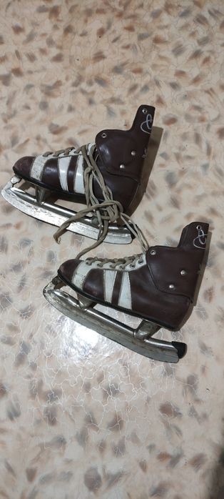 Продам Коньки Б/У