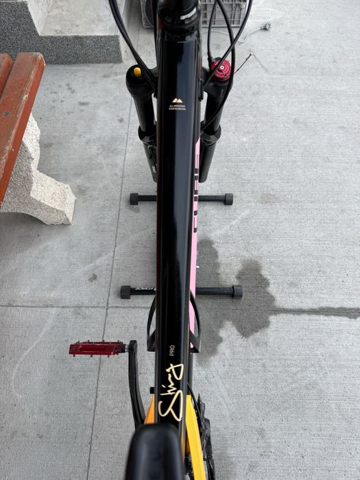 Планински велосипед Мекица CUBE  Pro 27.5цола.