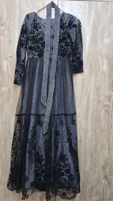 Шикарное Вечернее платье