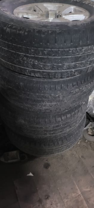 Продам диски с резиной 6 139.7