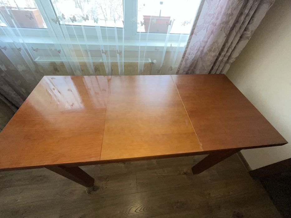 Masă extensibilă + 6 scaune