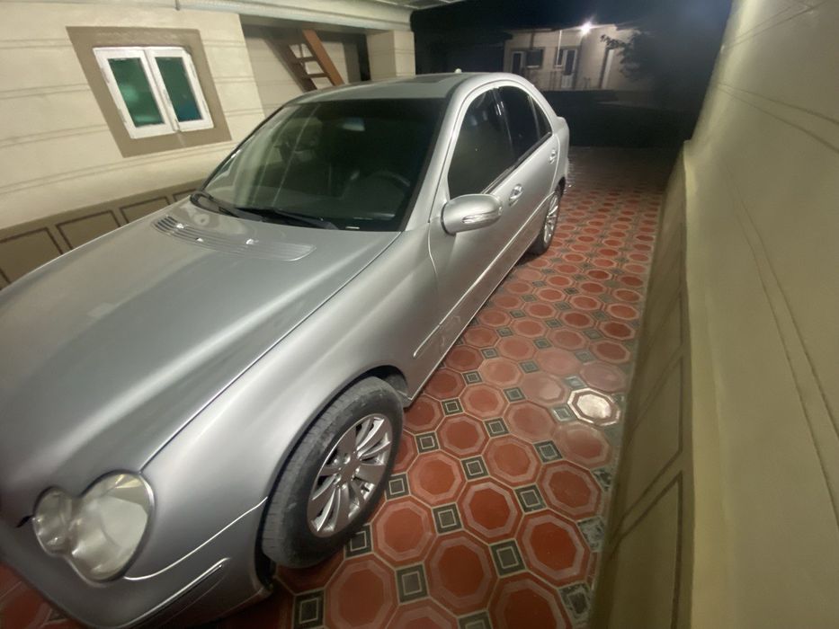 Mercedes benz c240