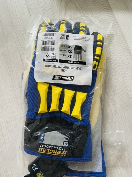 Противоударная перчатка 5000 тг