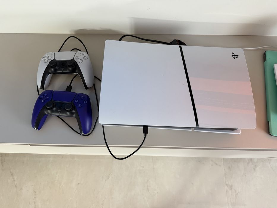 PlayStation 5 Slim 1TB PS5