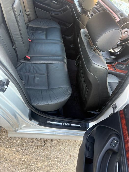 Se vinde BMW 528i