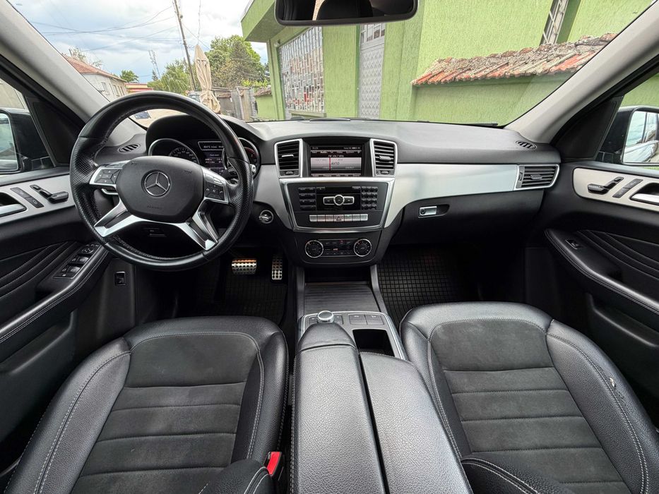Автомобил Mercedes W166