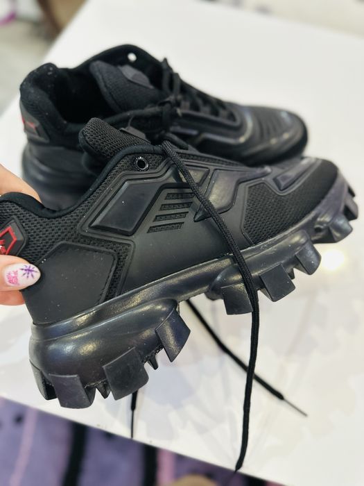 Уникални Маратонки - PRADA - 40н. - Като Нови!