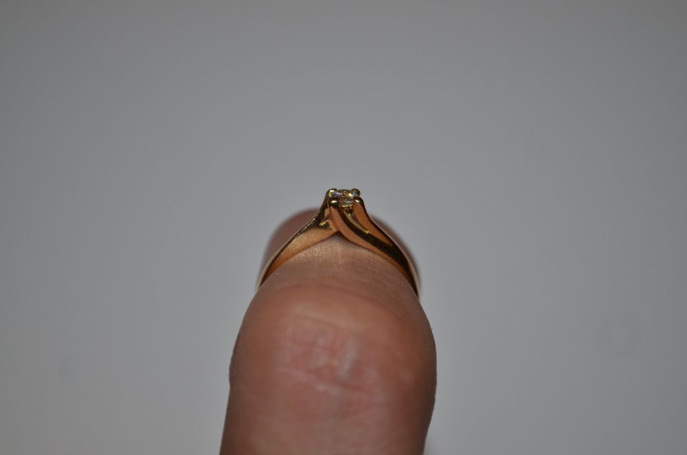 INEL AUR 18K + 1 Diamant = 0.12ct. - De Logodna - 3.3g.-  Solitaire !