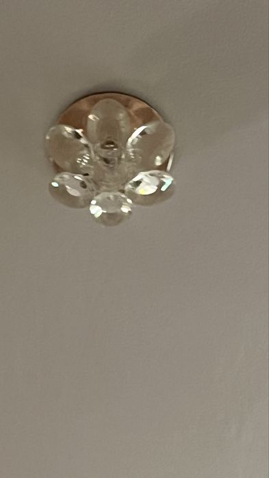 2 люстры + 10 маленьких светильников