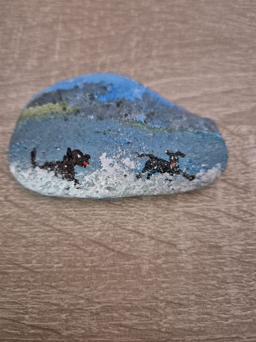 Рисувани камъчета