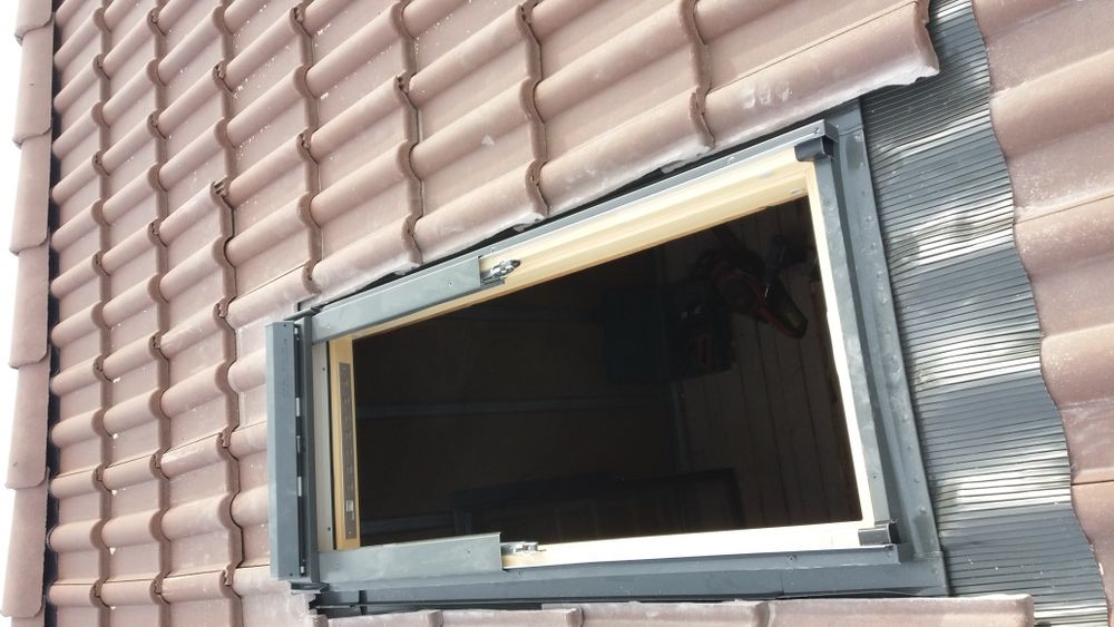 Montaj ferestrele de mansarda, velux-uri, fakro, roto etc