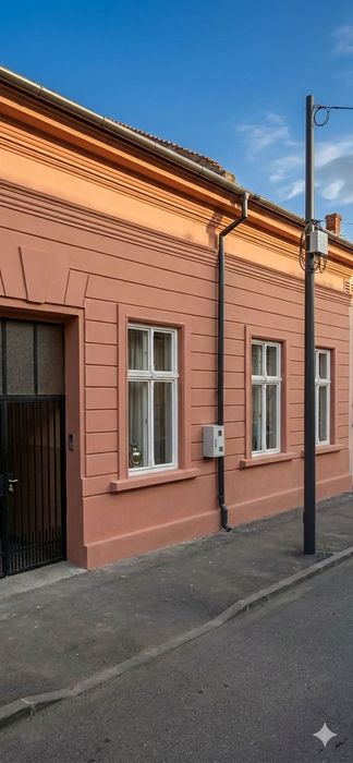 Vint apartament la casa