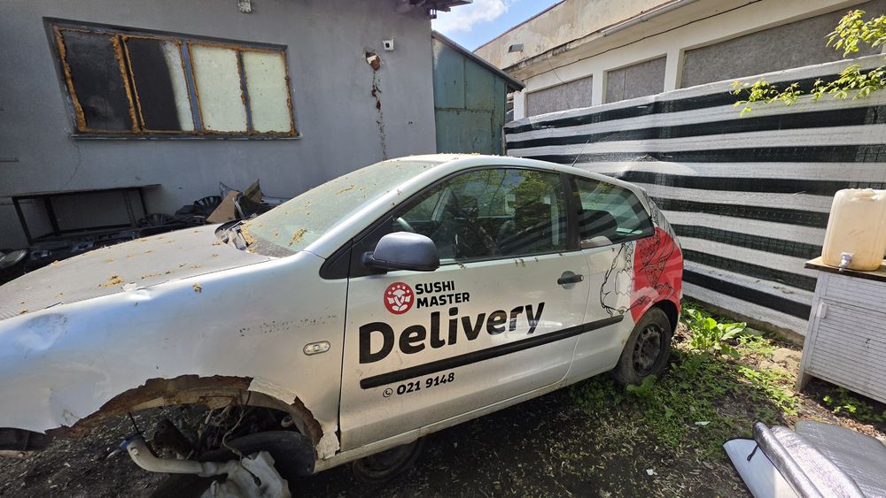 Dezmembrez polo 2002