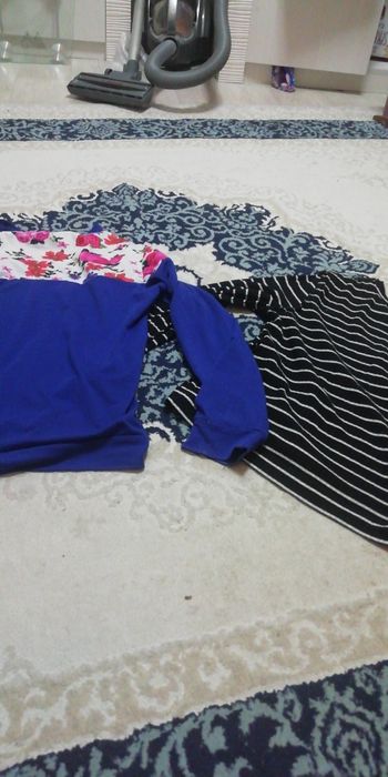 Бесплатно отдаю вещи