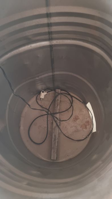 У́т у́тказадиган аппарат сотилади мотори 5,5 kw 3000 оборот ишлаши зур