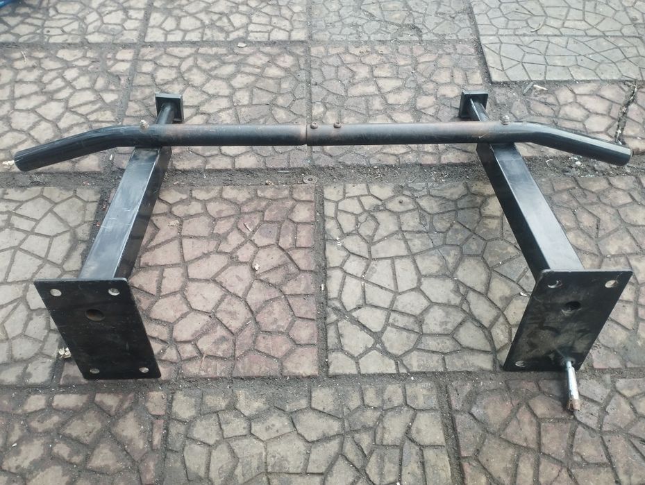 Турник домашний б/у