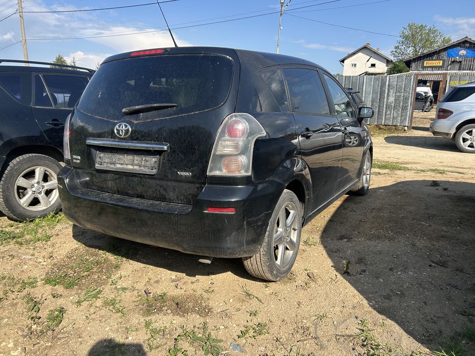 Тойота Корола Версо Toyota Corolla Verso dcat 177 кс На части