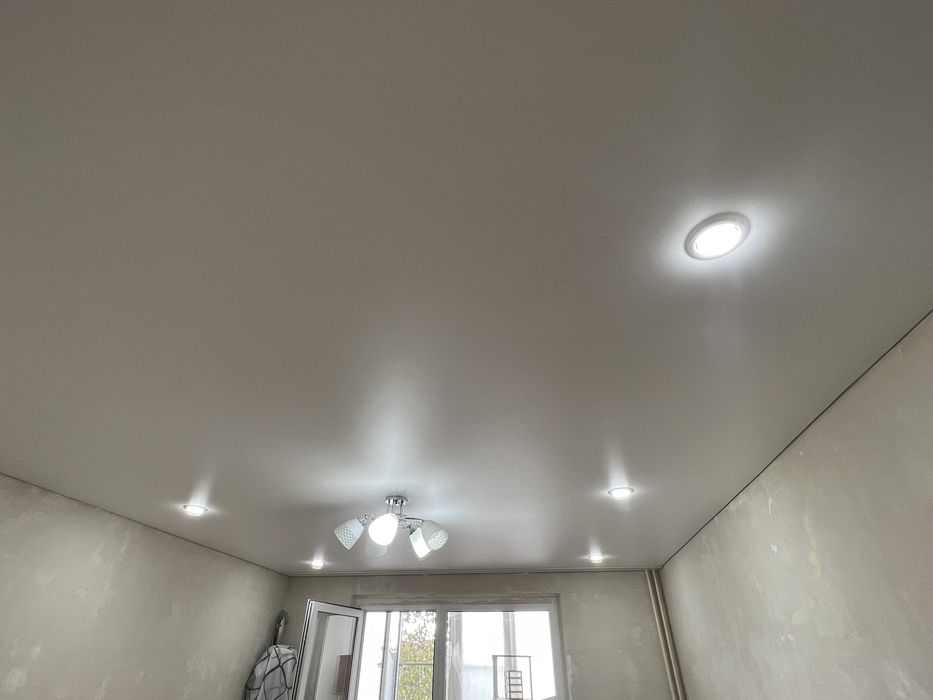 Натяжные потолки