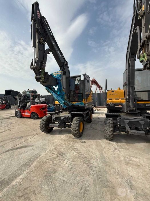 SEADYLI QNL70E — колесный экскаватор 6 тонн