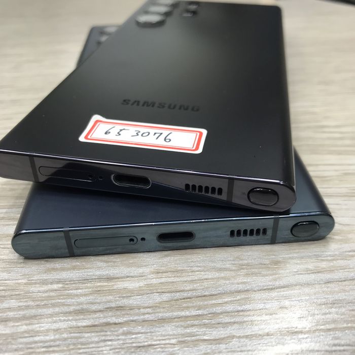 Samsung S22 ultra 12/256