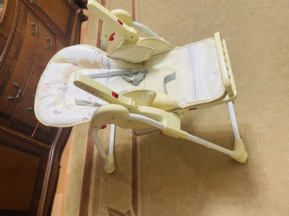 Продается стільчик для кормления