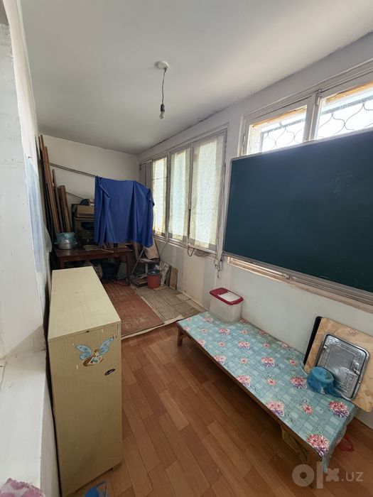 Срочно продам квартиру сергели 8а 4/9/9