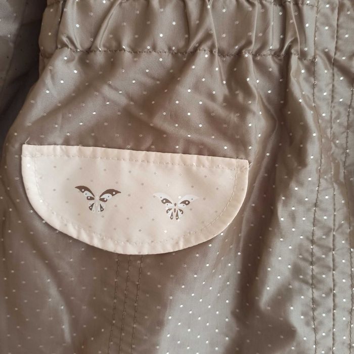 Продам курточку на девочку