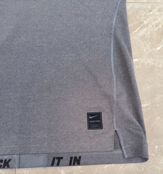 Nike Pro размер L