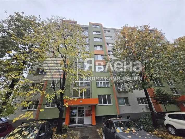 Продава 2-ст. апартамент, гр. Бургас, кв. Зорница