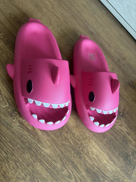 Papuci shark 40-41