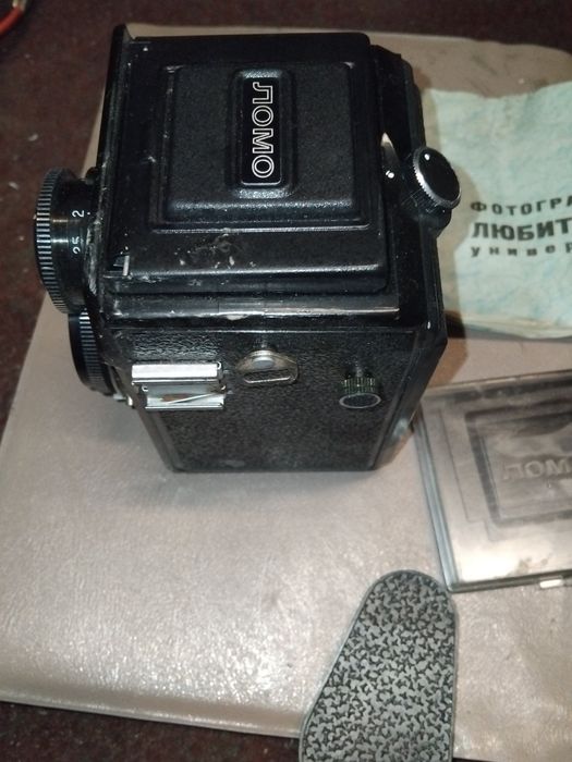 продават се фото апарат и обектив