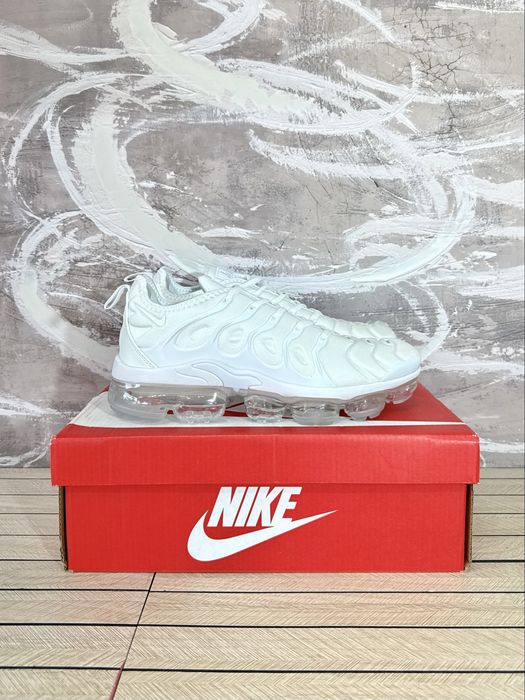 Nike Vapor Max Plus White