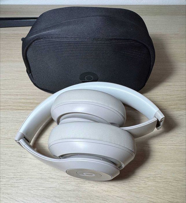 Headphones Beats Studio Pro