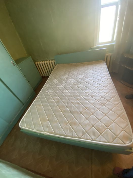 Спальный гарнитур