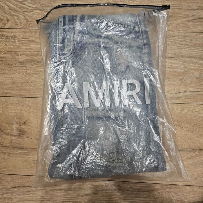 Vand Blugi AMIRI mărimea 32