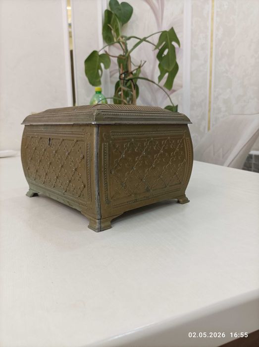 Антикварная шкатулка старинная