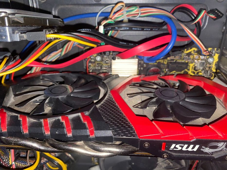 Продам видеокарту rx 580 nitro срочно