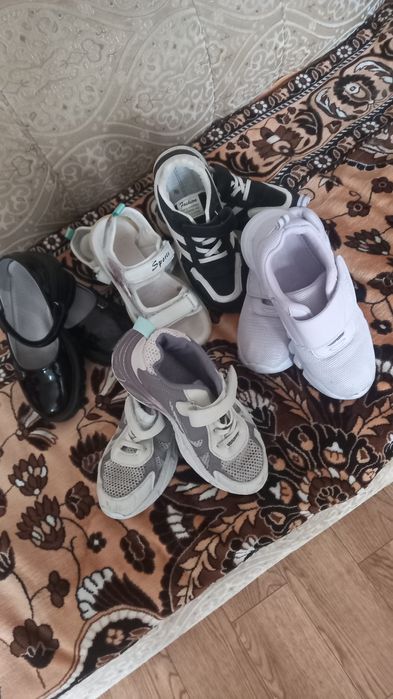 Обувь на девочку