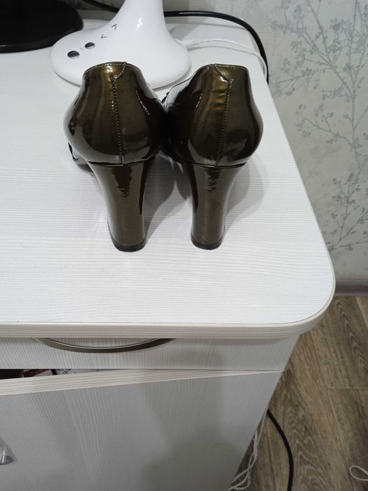 Продам туфли, производство Италия