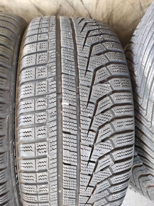 225/45/17 Hankook